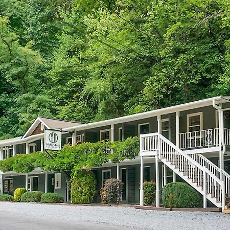 Hickory Falls Inn Чимни-Рок Экстерьер фото